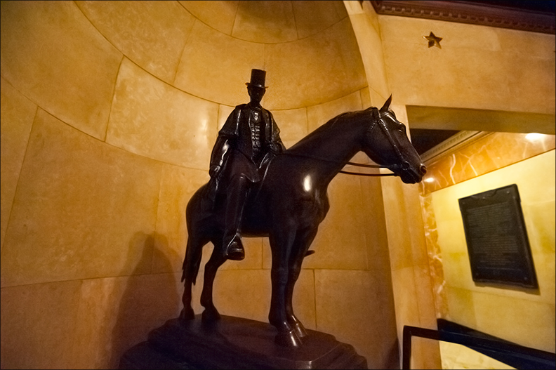 The Tomb of President Abraham Lincoln 10